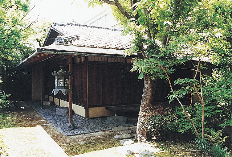 北村美術館四君子苑 – 京都登文会